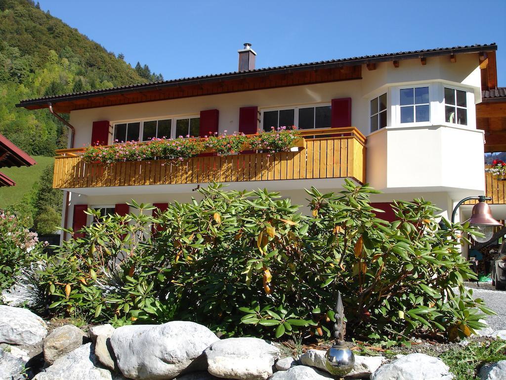 Haus Telisia Lägenhet Klosterle am Arlberg Exteriör bild