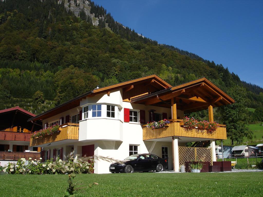 Haus Telisia Lägenhet Klosterle am Arlberg Exteriör bild