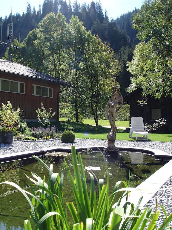 Haus Telisia Lägenhet Klosterle am Arlberg Rum bild